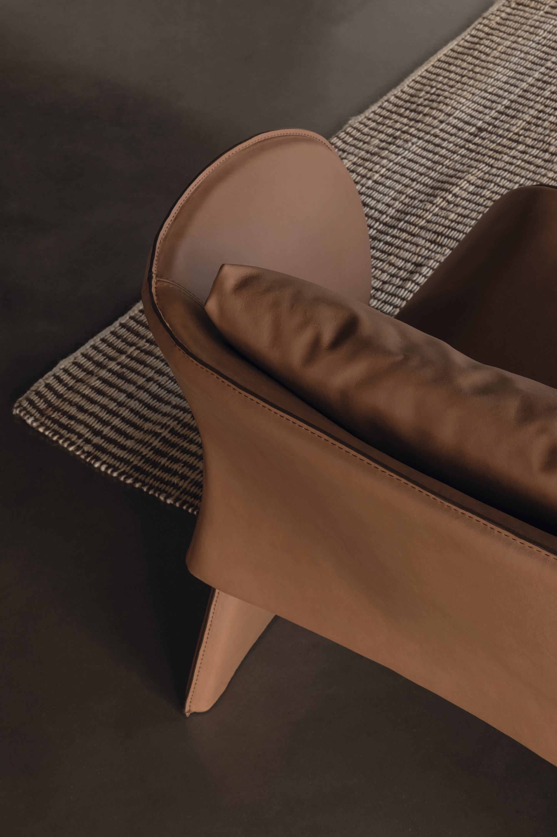 KNIGHT POLTRONA | Poltrone | Divani e poltrone | CIERRE 1972 - Masonionline